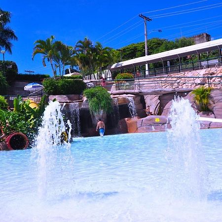 Diroma Resort Com Um Dia No Acqua Park Caldas Novas Buitenkant foto