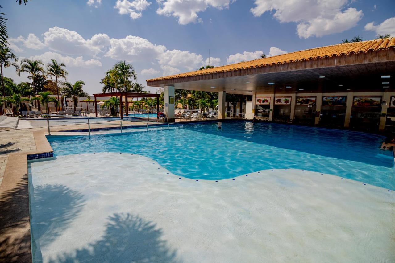 Diroma Resort Com Um Dia No Acqua Park Caldas Novas Buitenkant foto