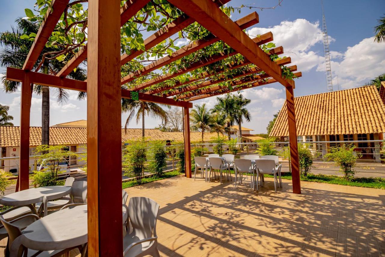 Diroma Resort Com Um Dia No Acqua Park Caldas Novas Buitenkant foto