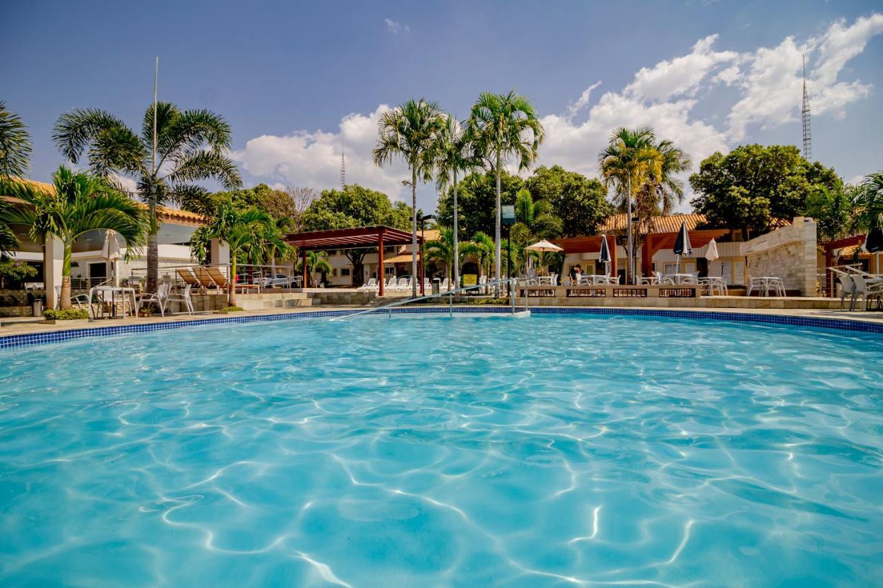 Diroma Resort Com Um Dia No Acqua Park Caldas Novas Buitenkant foto