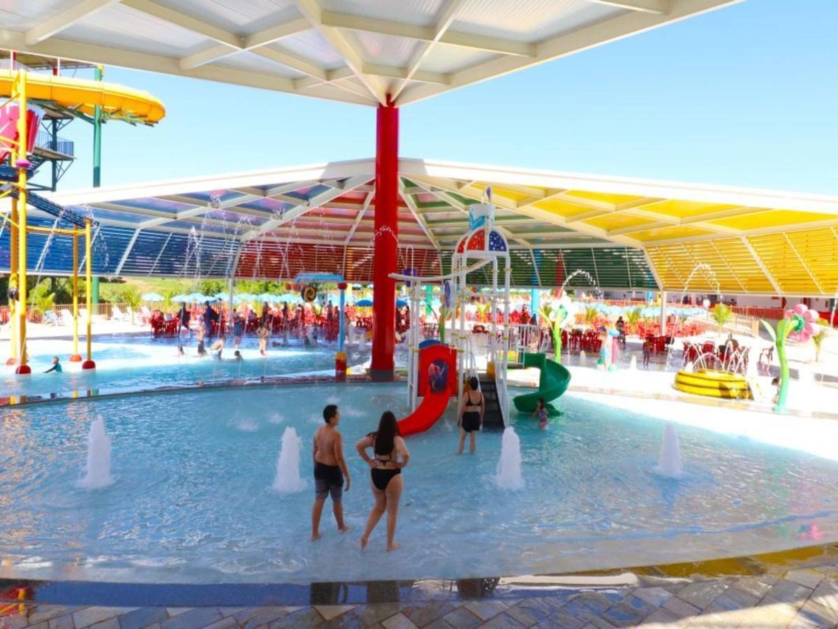 Diroma Resort Com Um Dia No Acqua Park Caldas Novas Buitenkant foto