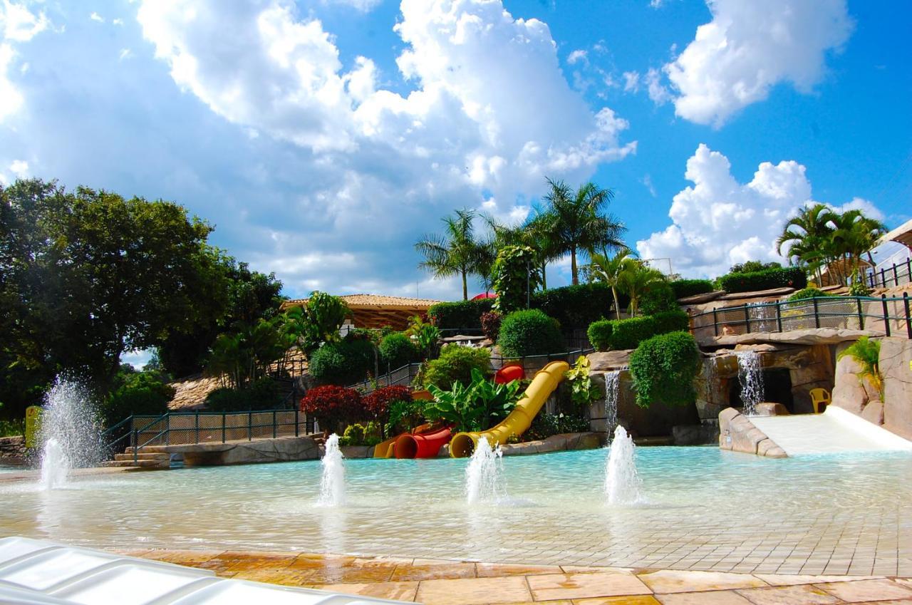 Diroma Resort Com Um Dia No Acqua Park Caldas Novas Buitenkant foto