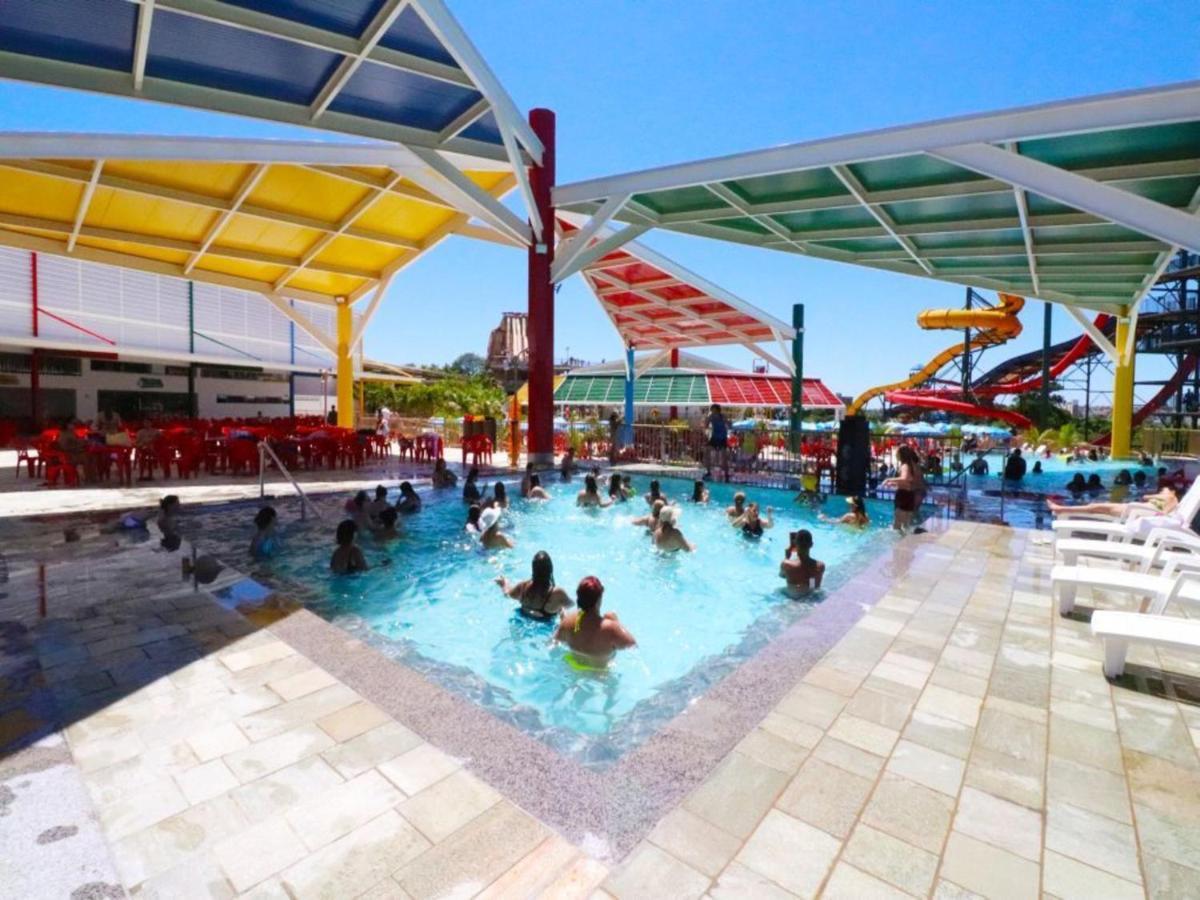 Diroma Resort Com Um Dia No Acqua Park Caldas Novas Buitenkant foto